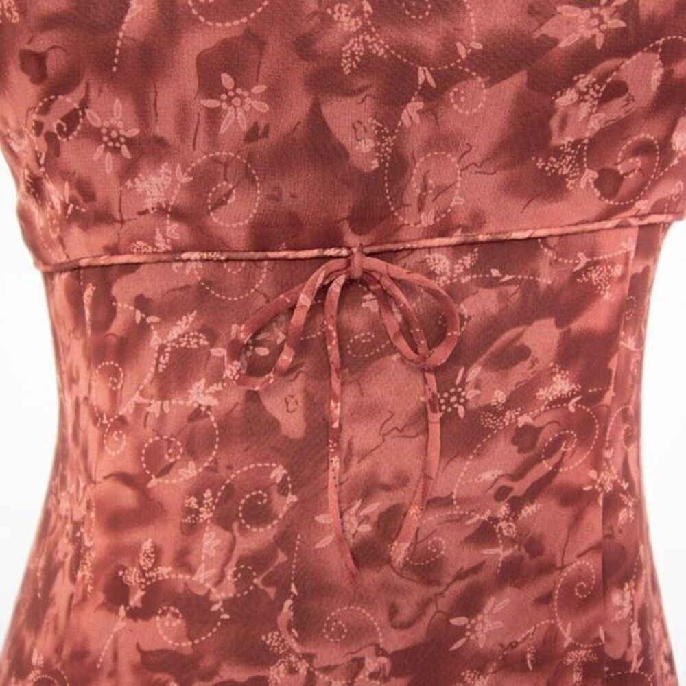Vintage floral print sleeveless sheath dress with ruffle neck detail - Picture 4 of 16